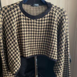 Crop houndstooth batwing sweater